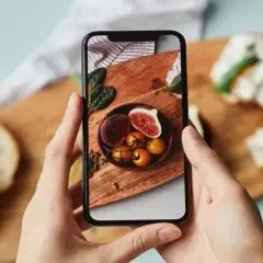 Tryb 0.5 w smartfonie: Jak robić szerokie ujęcia bez błędów?