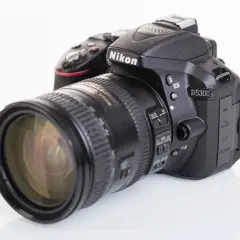 Nikon D5300: Czy warto kupić? Recenzja i poradnik kupującego