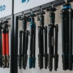 Jaki statyw do aparatu? Poradnik wyboru krok po kroku