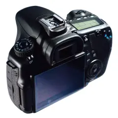 Canon EOS 60D w 2026: Nadal warto? Recenzja i porady