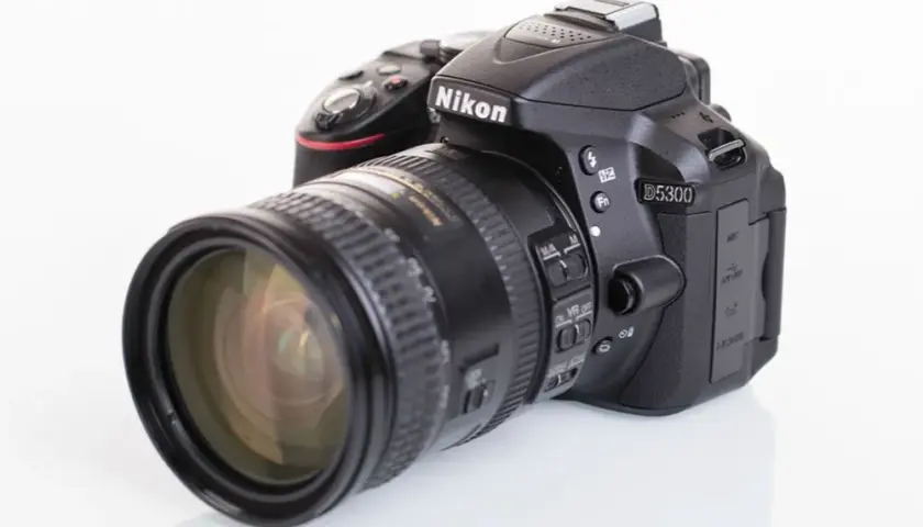 Nikon D5300: Czy warto kupić? Recenzja i poradnik kupującego