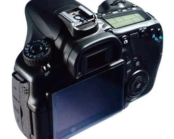Canon EOS 60D w 2026: Nadal warto? Recenzja i porady